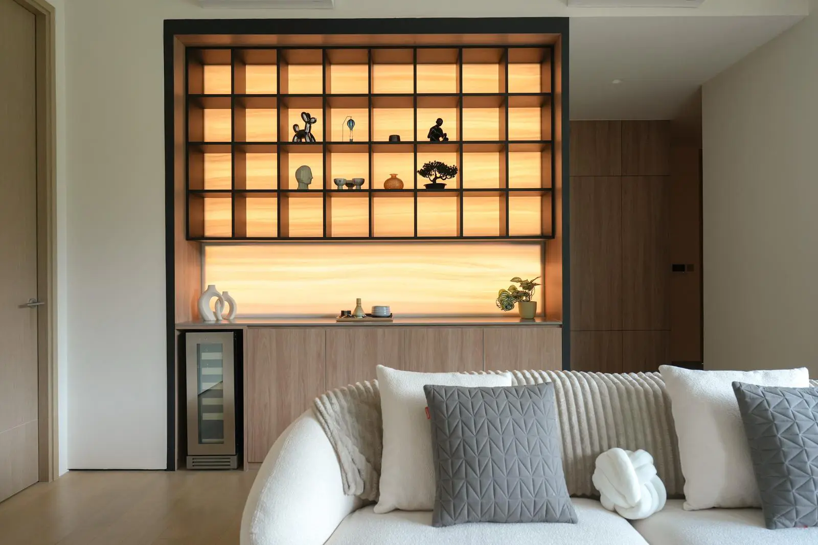 japandi style: blending japanese minimalism with scandinavian comfort